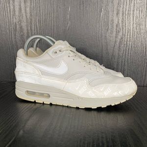 Nike Air Max 1 LX ‘Metallic Gold Platinum’ women’s size 8
